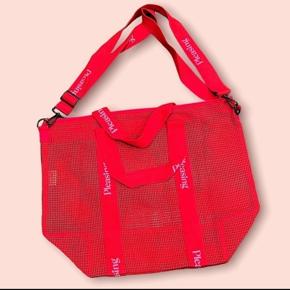 Harry Styles Pleasing Pop Up Holiday Beach Bag Tote Red - Picture 3 of 7